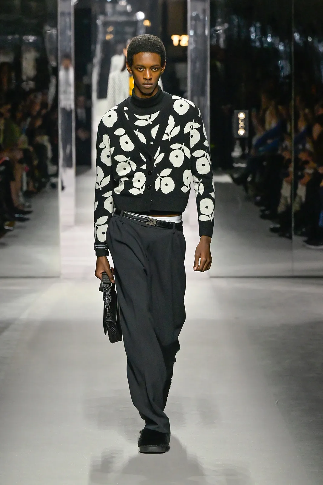 Benetton Fw23 Runway Press Look06
