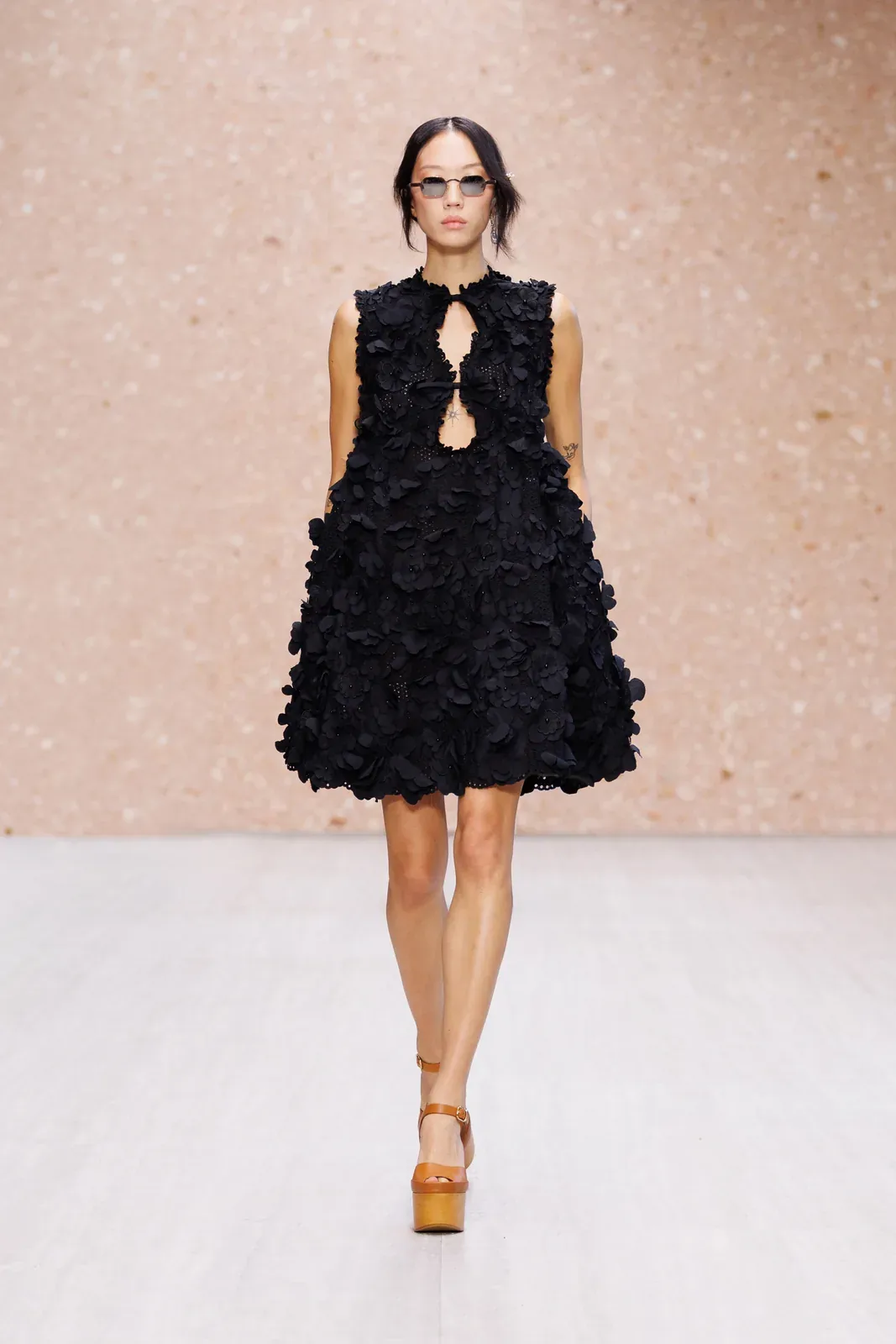 metal-chloe-ss27-14