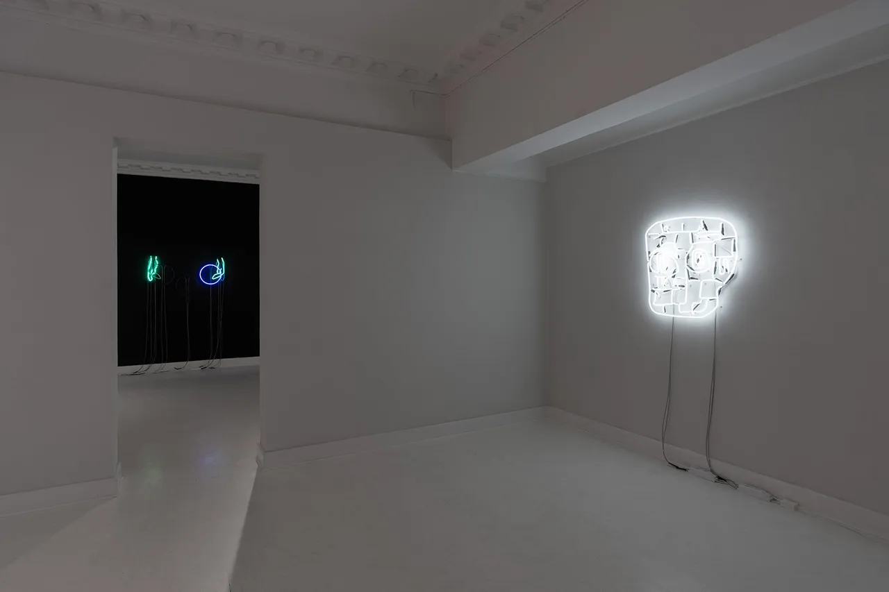 Neon Martin Asbæk Gallery 010 Photo by David Stjernholm