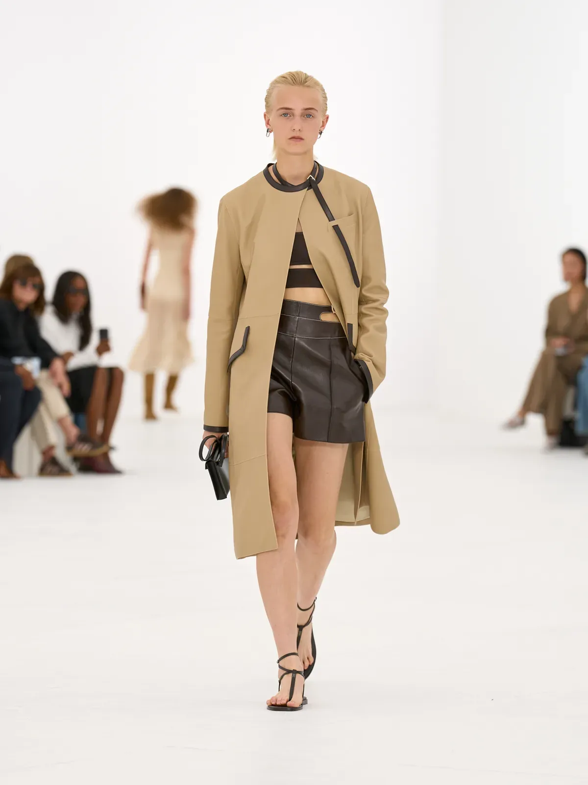metal-hermes-ss27-10