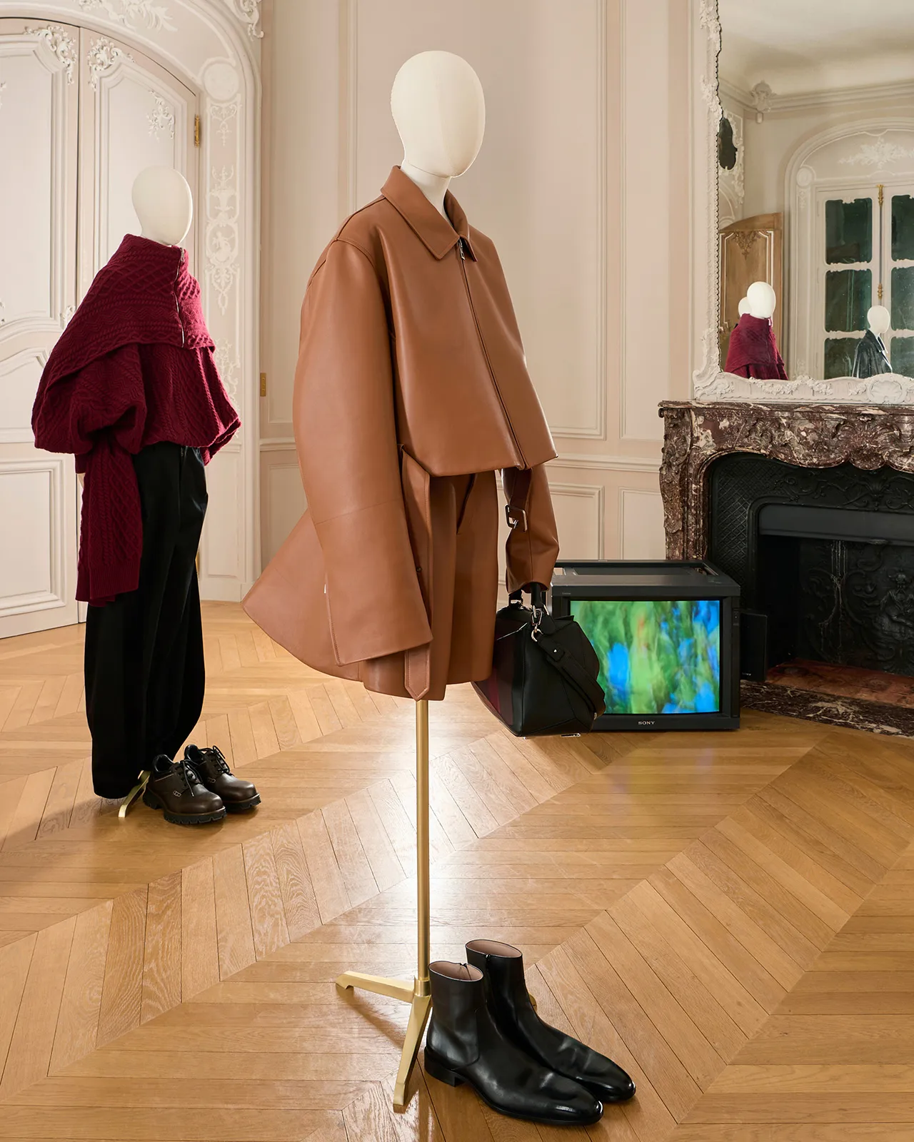 LOEWE_FW25_PRESENTATION_10