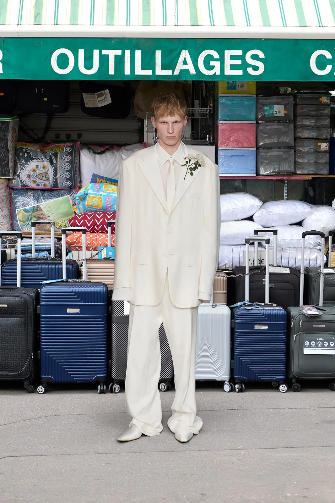 BALENCIAGA-COUTURE-54-LOOK-26_ETHAN