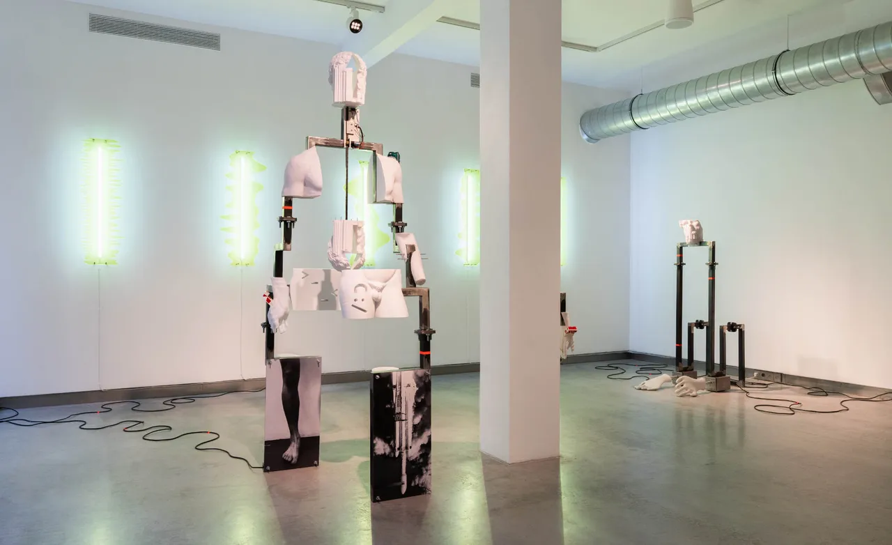 Exhibition View - The Engineering of Comfort - Shinuk Suh - 13