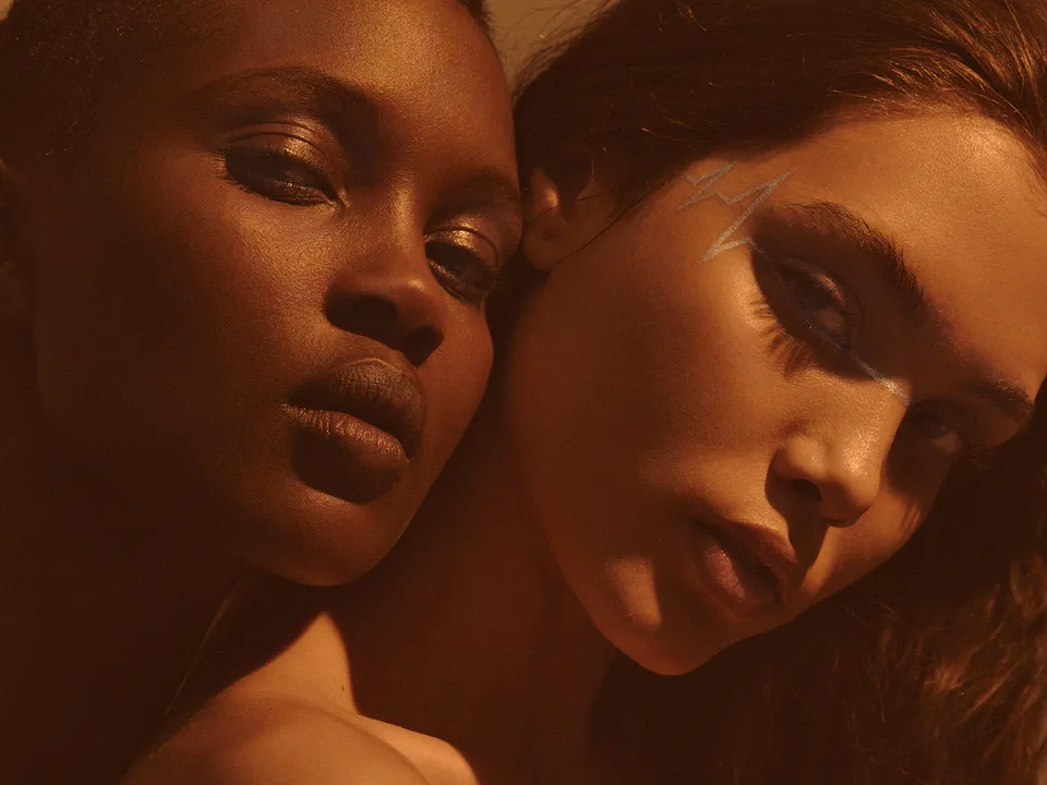 Material clash