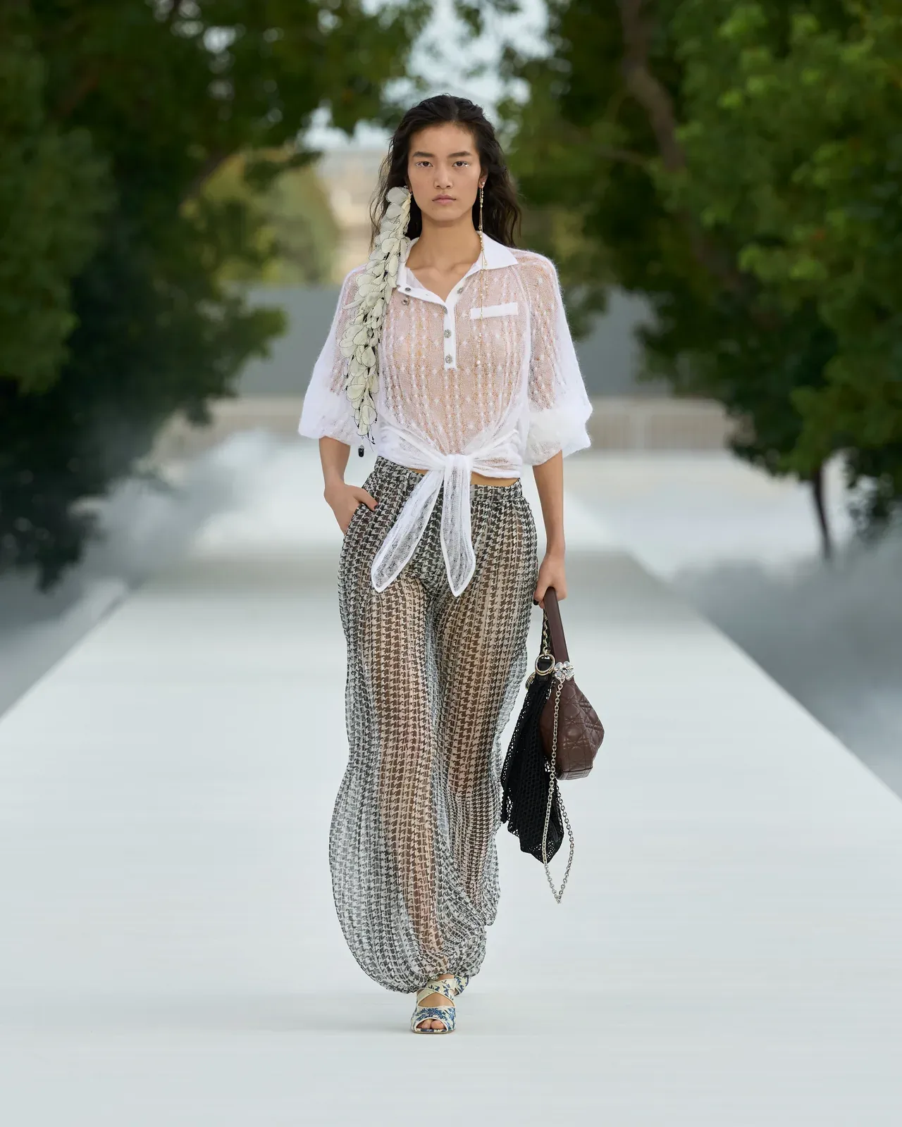 metal-dior-ss27-34.webp