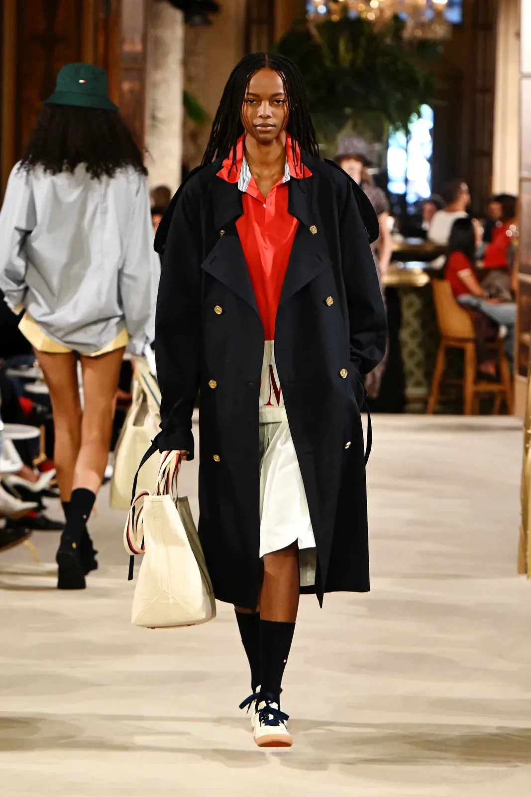 metal-tommy-hilfiger-spring-2027-62.webp