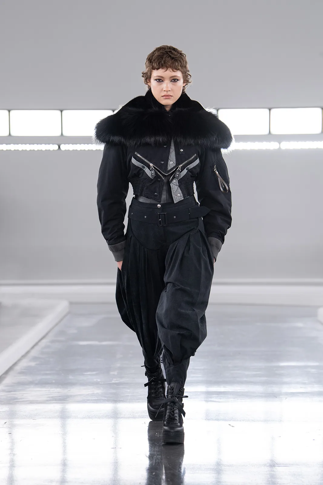 Louis_Vuitton_Women_s_Pre-Fall_2024_46