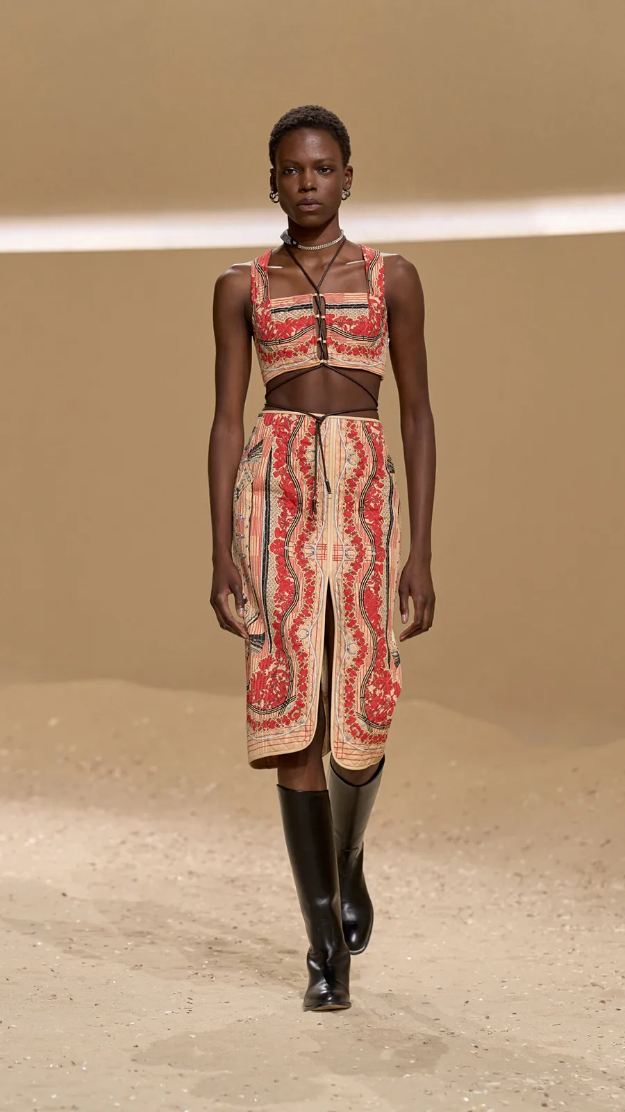 HERMES_WRTW_SS26_Runway_10