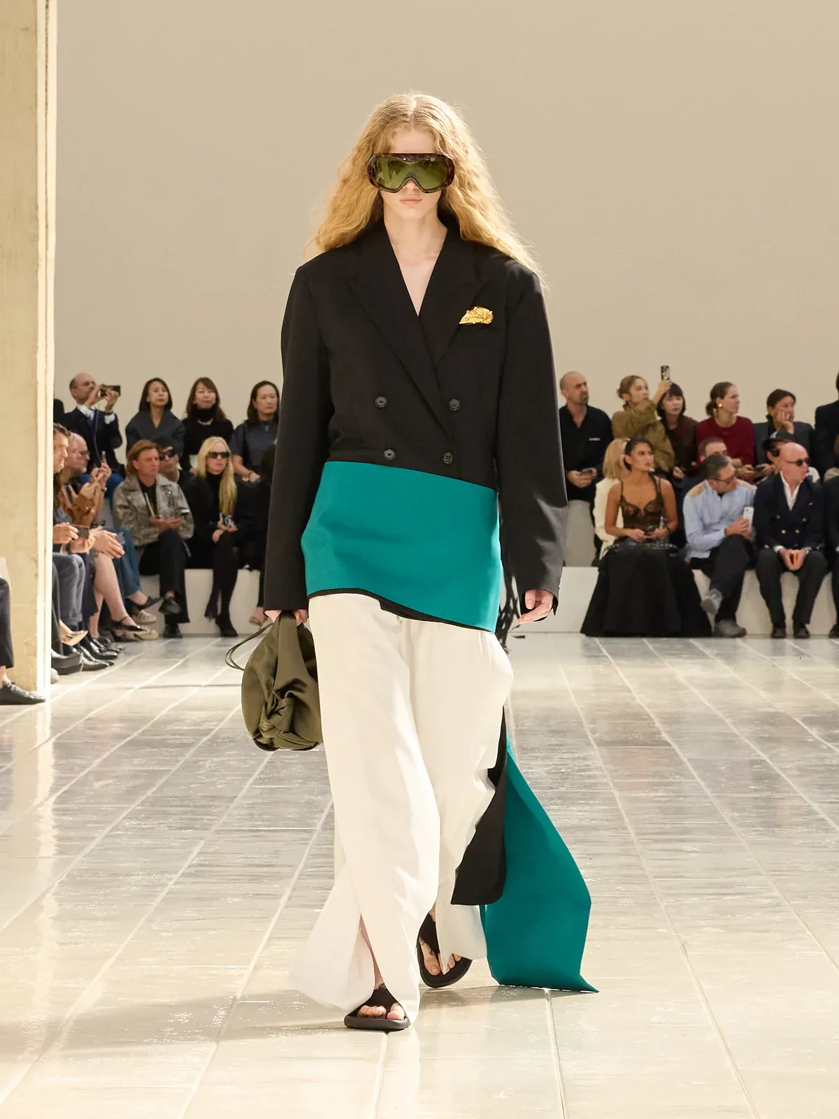 metal-balenciaga-ss27-07