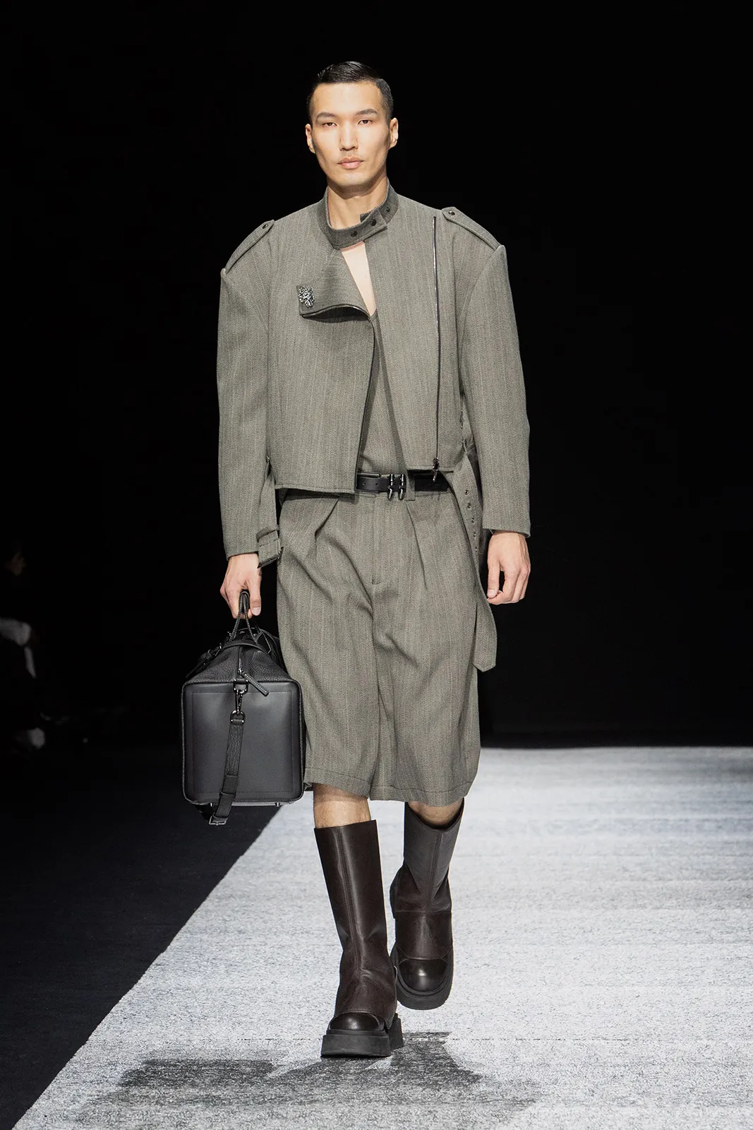 EMPORIO-ARMANI-MENSWEAR-FW2425-6