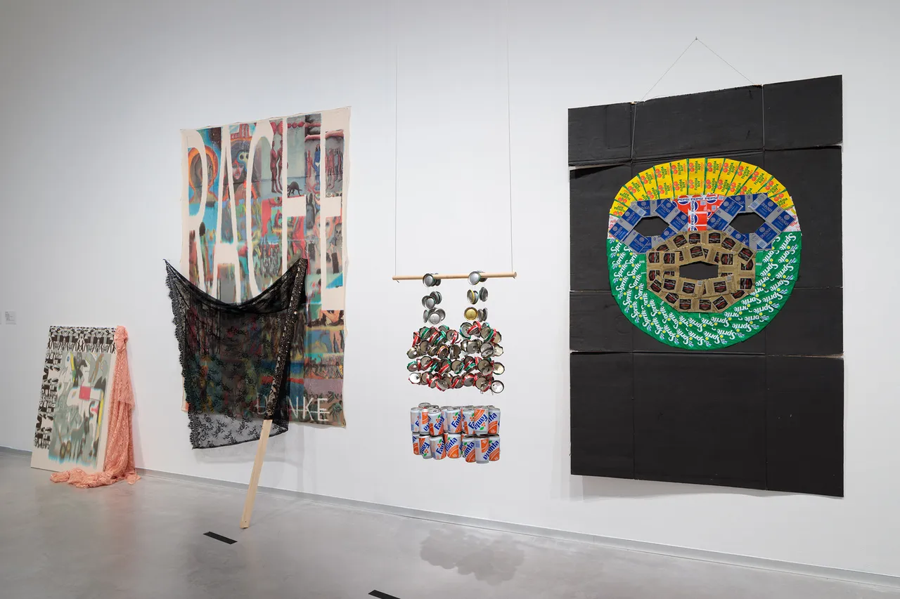 Ausstellungsansicht Klassenfragen Foto Benjamin Renter 1