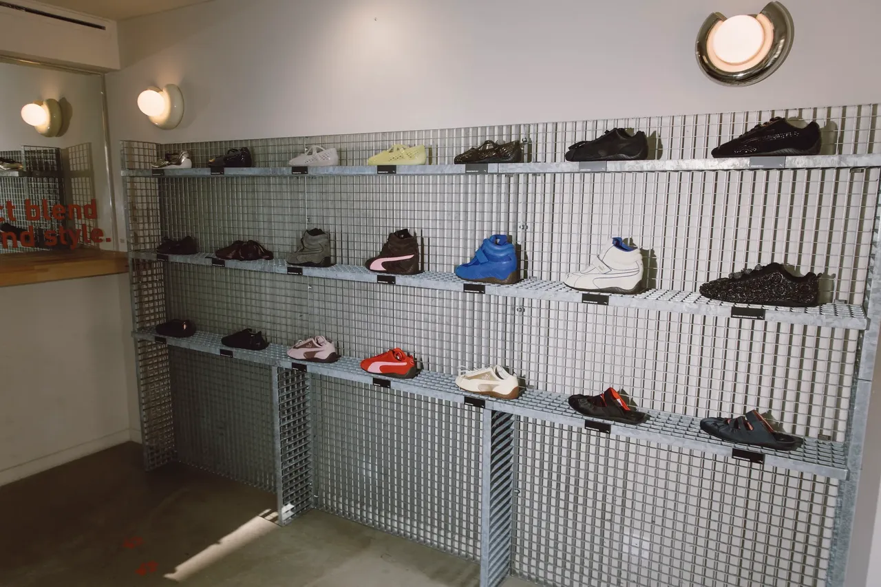 metal-puma-cafe-10