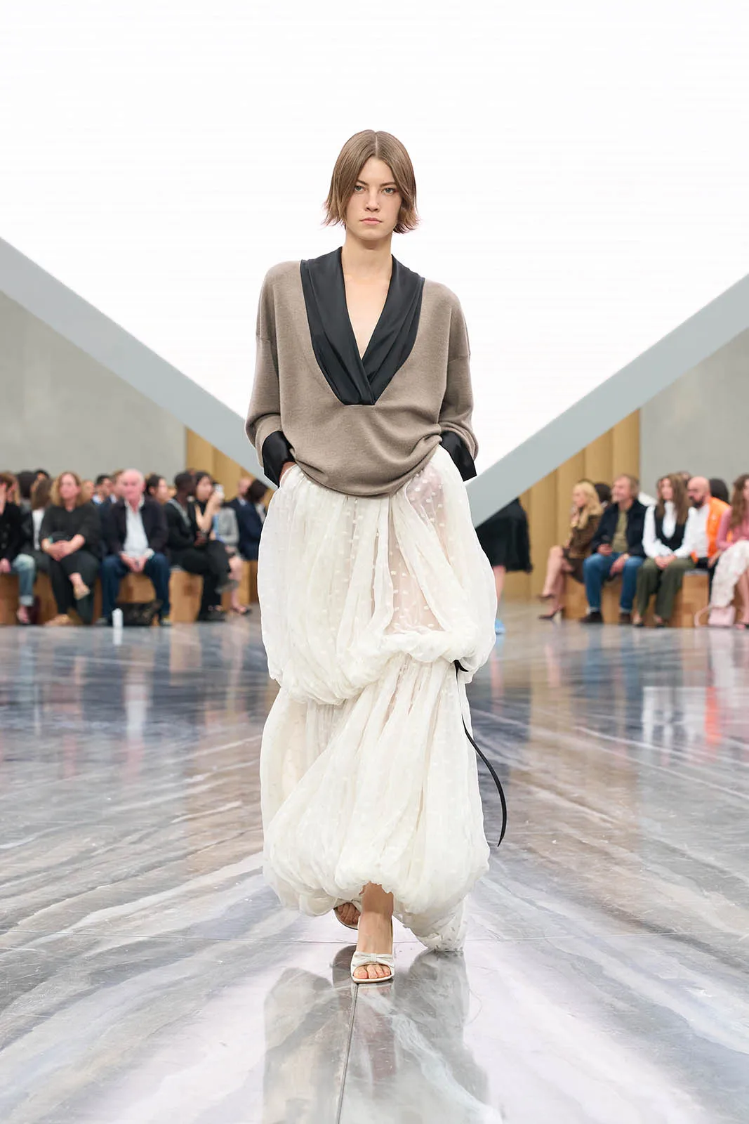 DIOR_W_RTW_SS26_13