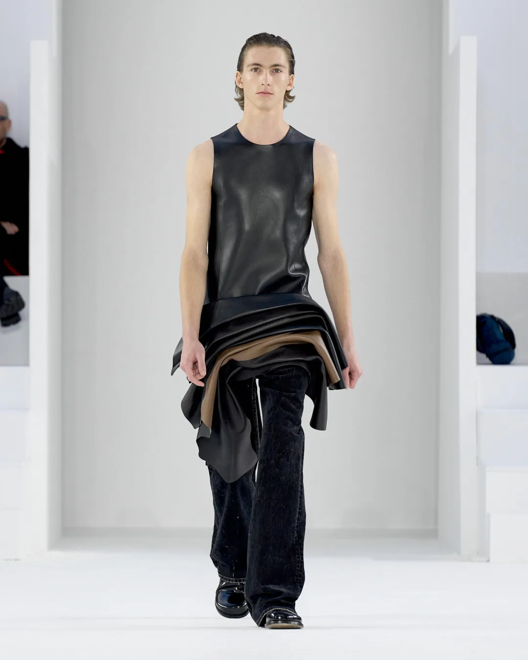 Loewe F W 2023 Metalmagazine 44