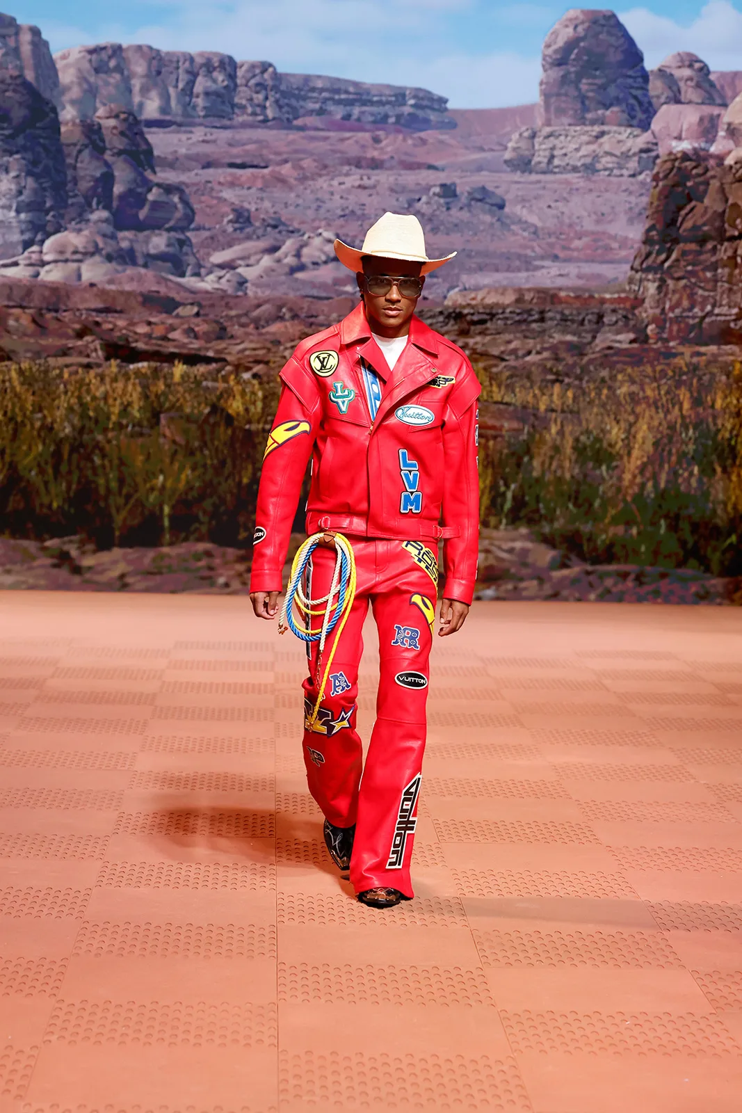 LOUIS_VUITTON_MENS_FALL_WINTER_2024_33