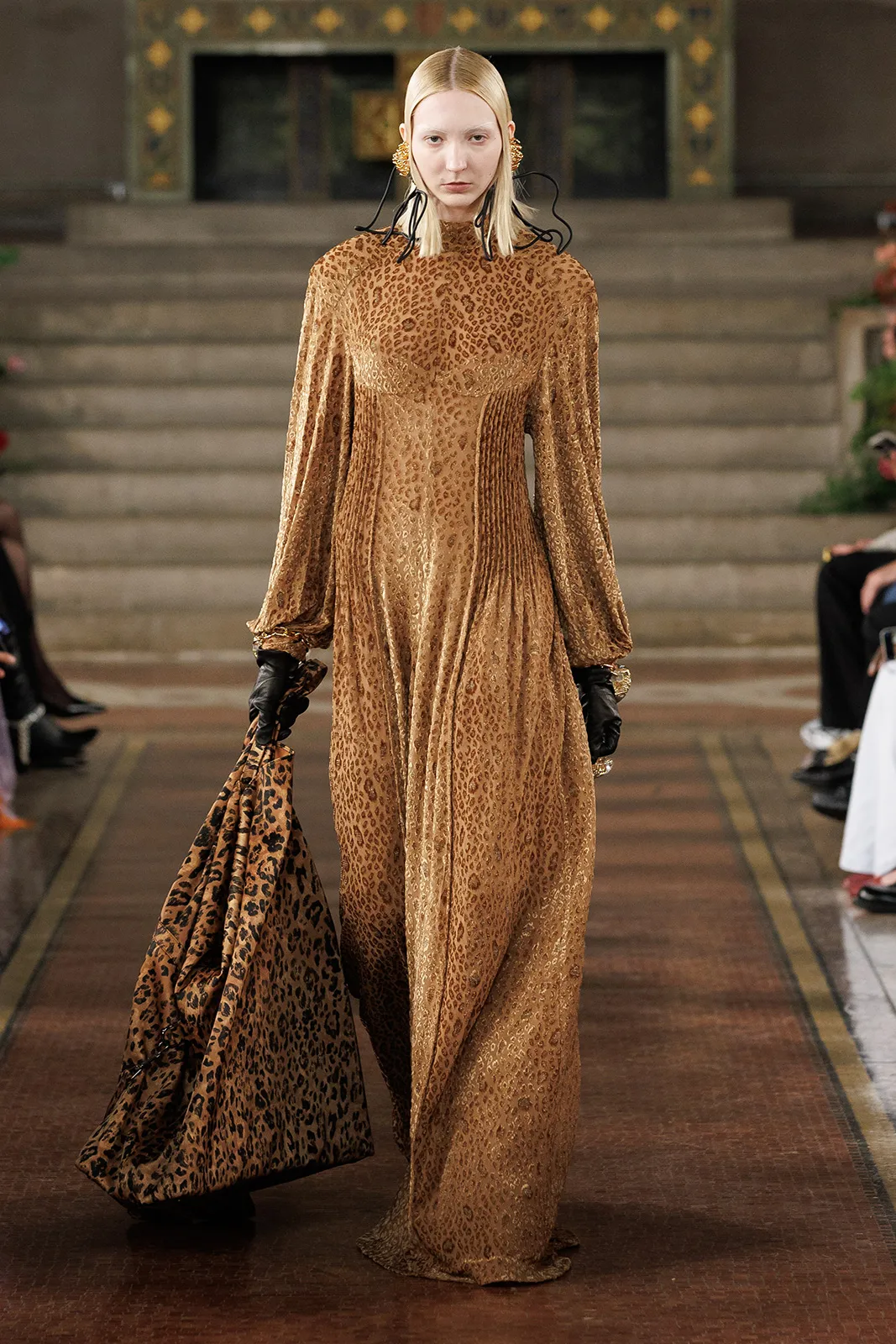 Palomo-Spain_SS25_Runway_press_look23