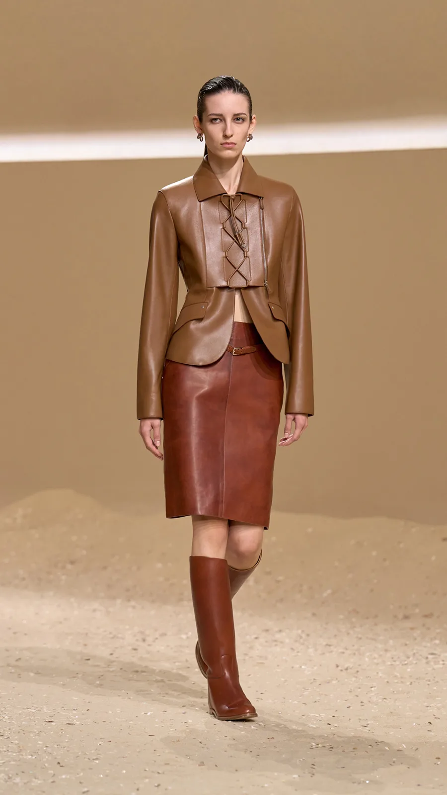 HERMES_WRTW_SS26_Runway_13