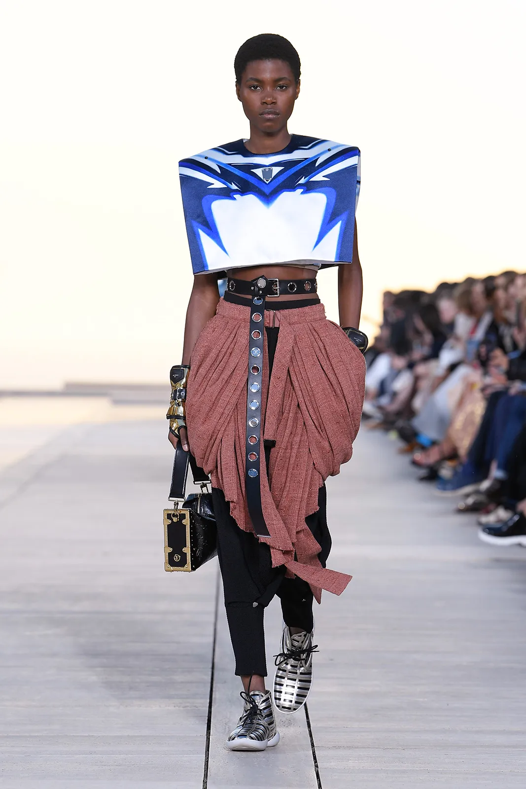 Louis Vuitton Cruise 2023 Metalmagazine 6