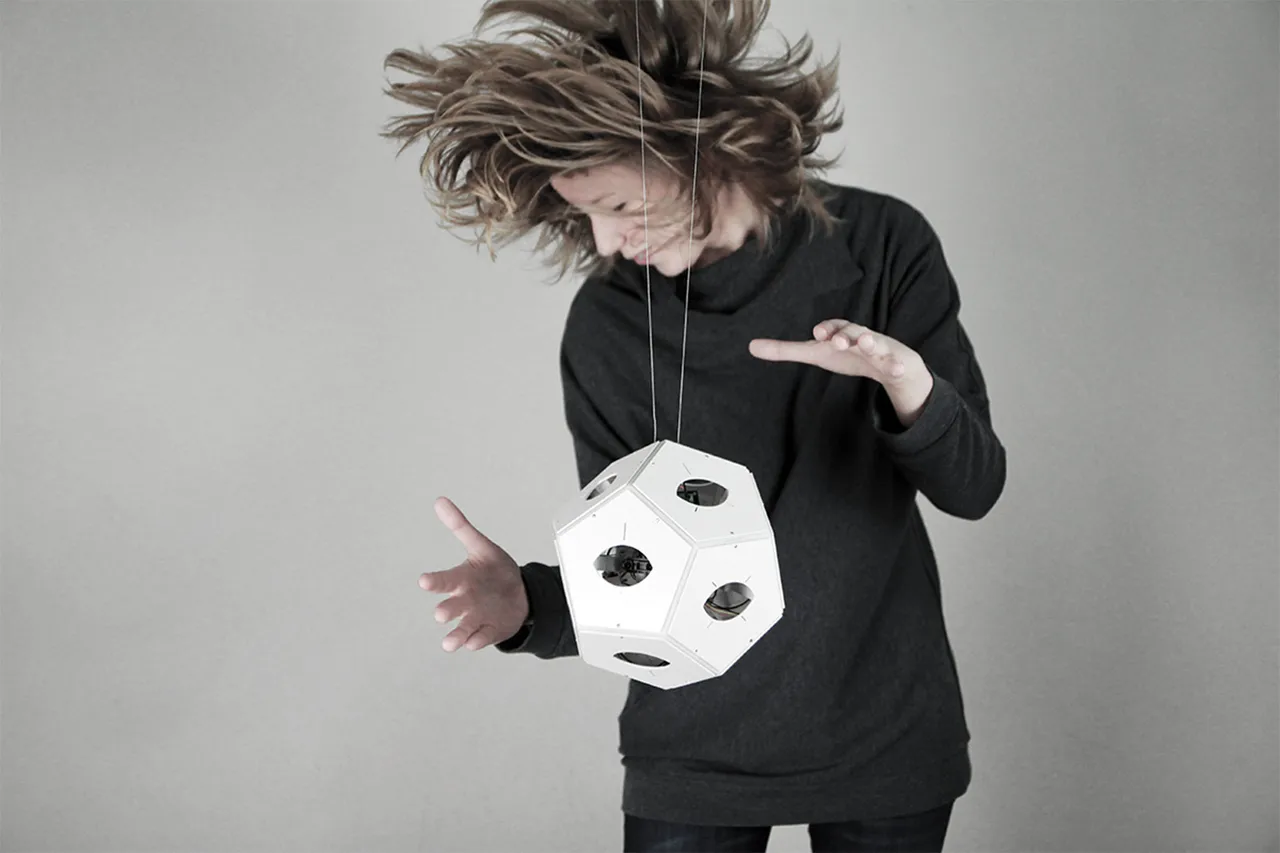 Pan Generator Metalmagazine 6