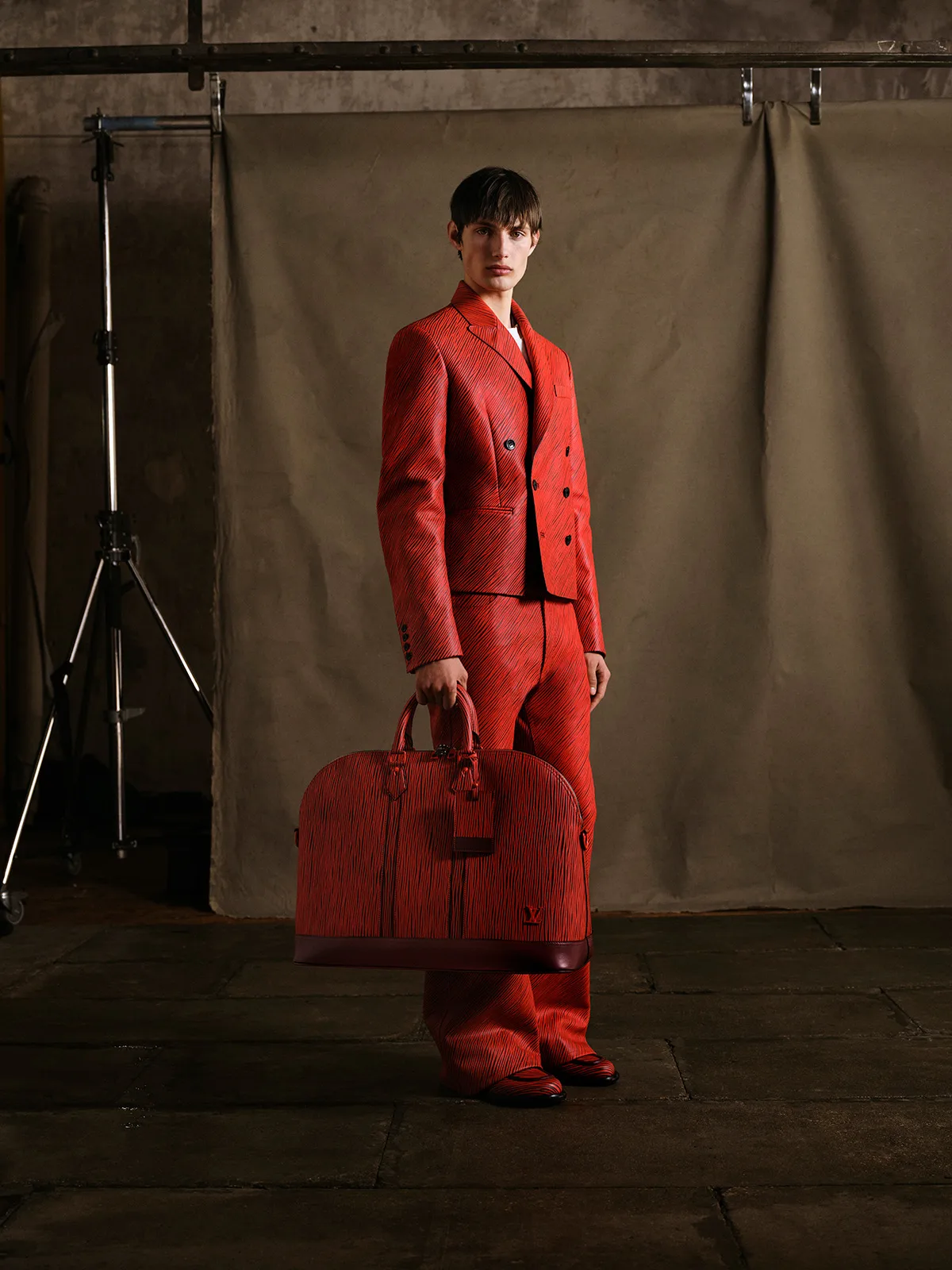 LV-FALL-CAPSULE-2025-LOOK-19