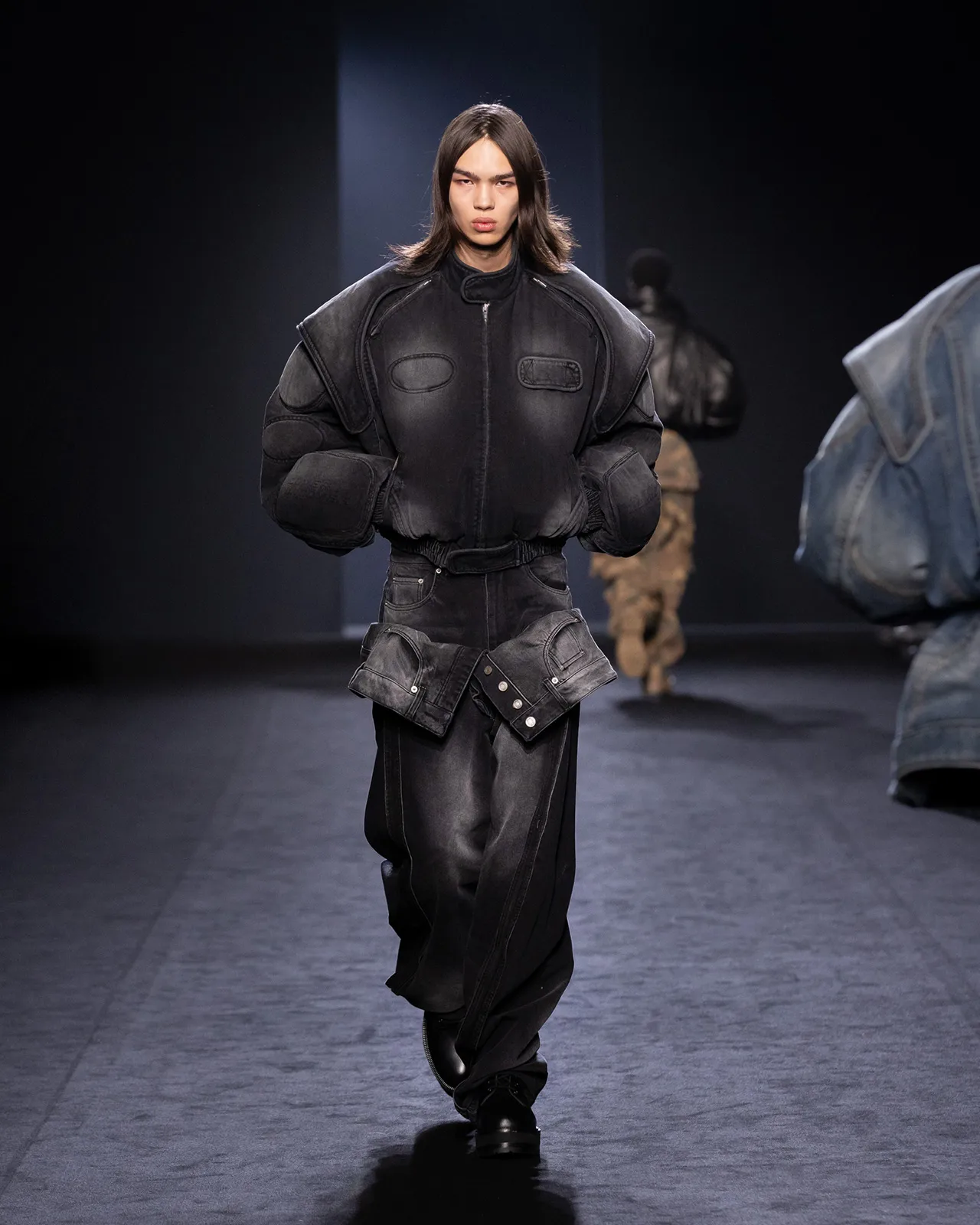 JuunJ_fw25_look4x5_33