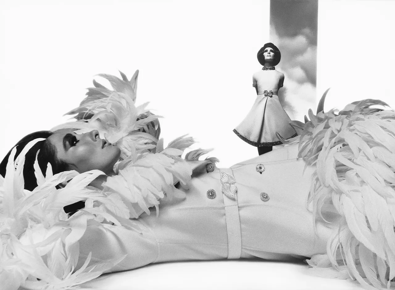 03_©-Gian-Paolo-Barbieri---Alberta-Tiburzi-in-Valentino,-Vogue-Italia,-1968_1--Courtesy-of-Fondazione-Gian-Paolo-Barbieri-�-29-ARTS-IN-PROGRESS-gallery-RGB