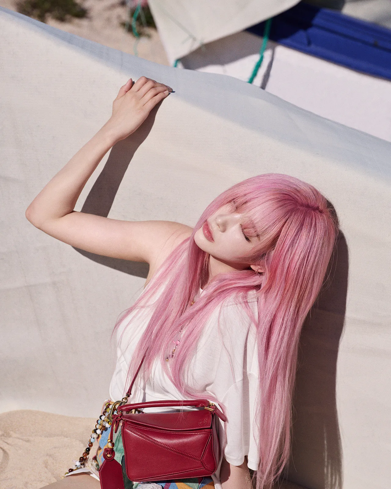 LOEWE_FW25_PAULAS_IBIZA_MAIN_CAMPAIGN_4