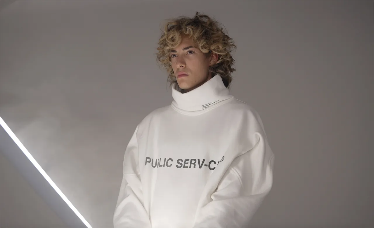 Public Serv Ce Metalmagazine 4