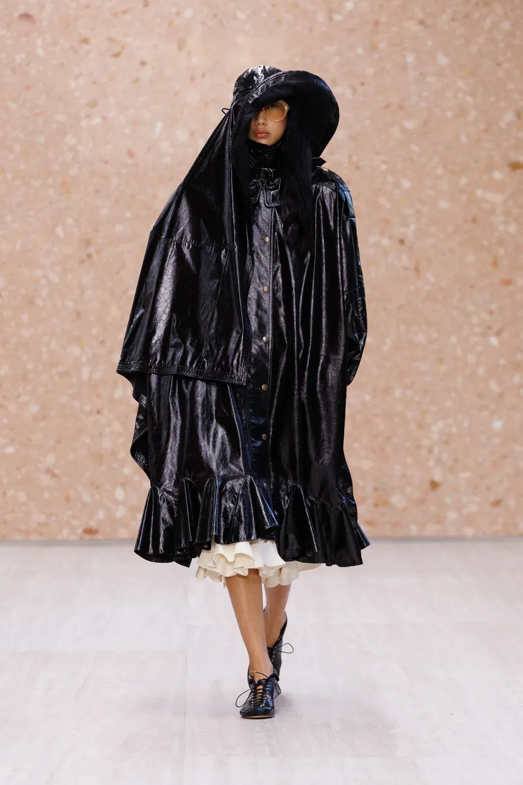 metal-chloe-ss27-18