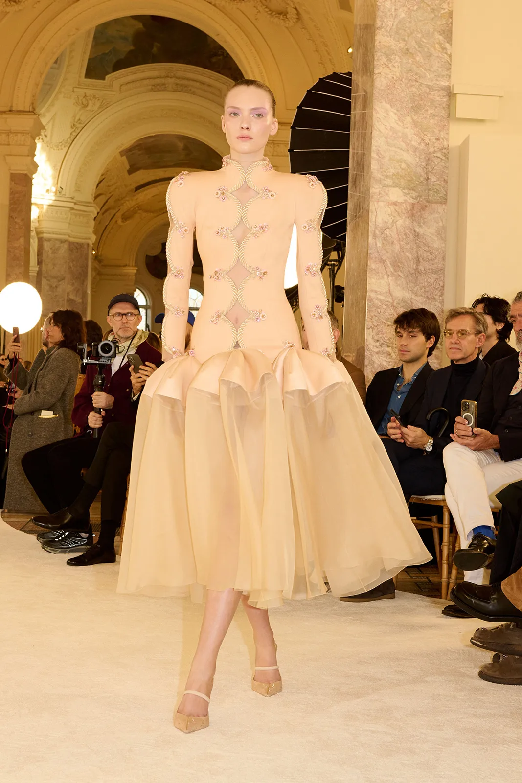 SCHIAPARELLI_HCSS25_LOOK2