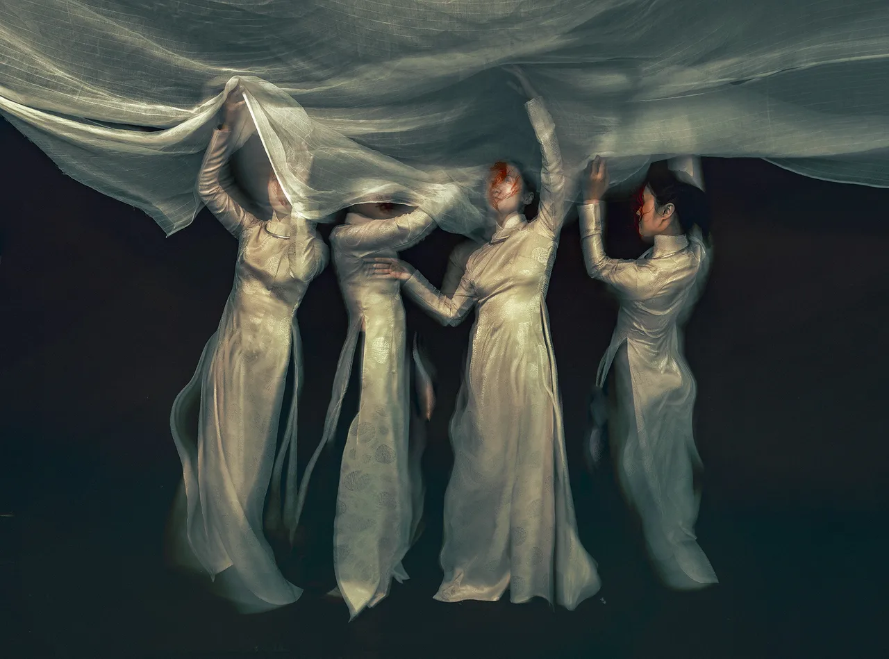 Chiron Duong Metalmagazine 11