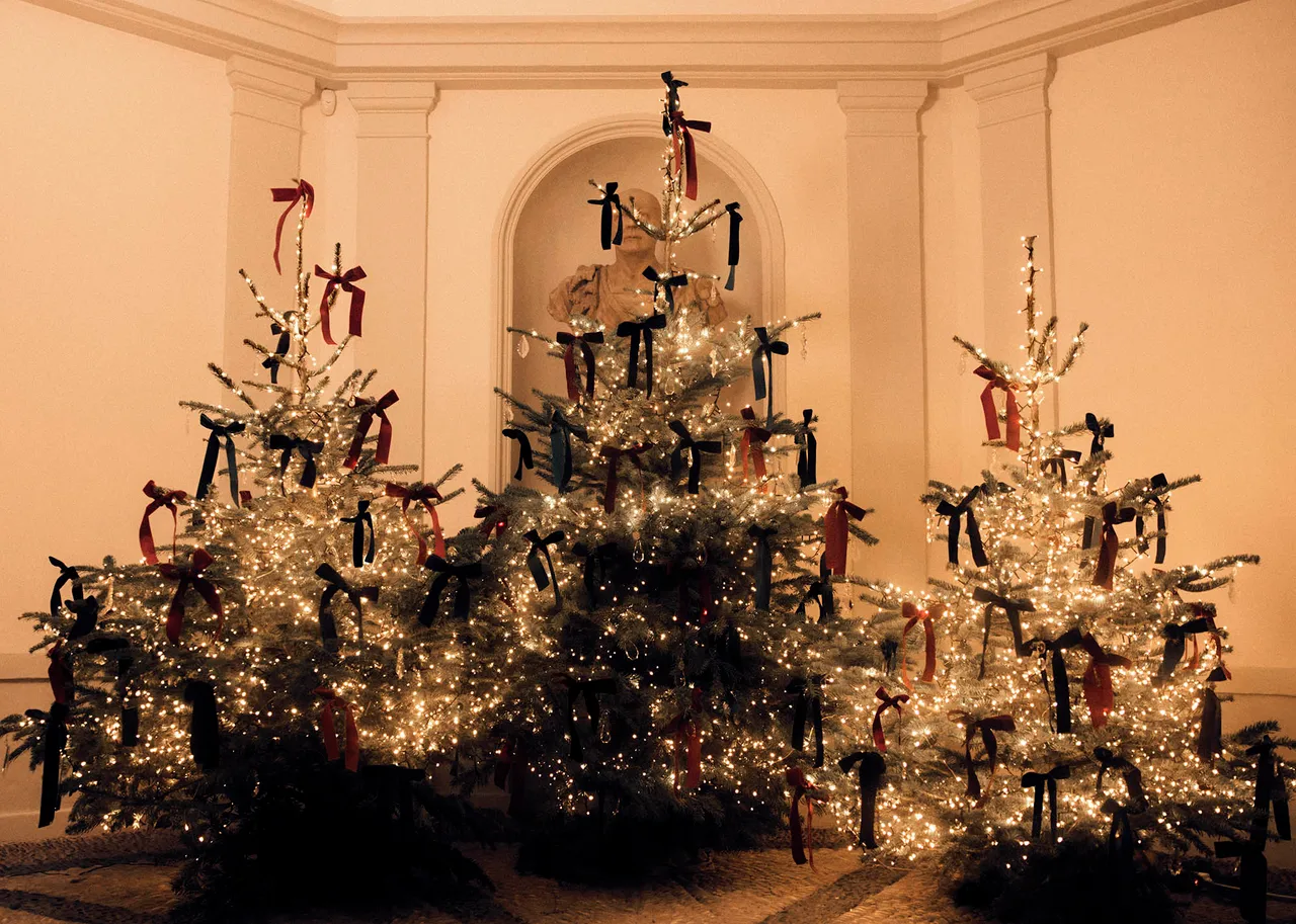 Le_Noel_de_Monsieur_Dior_Collection_8.jpg