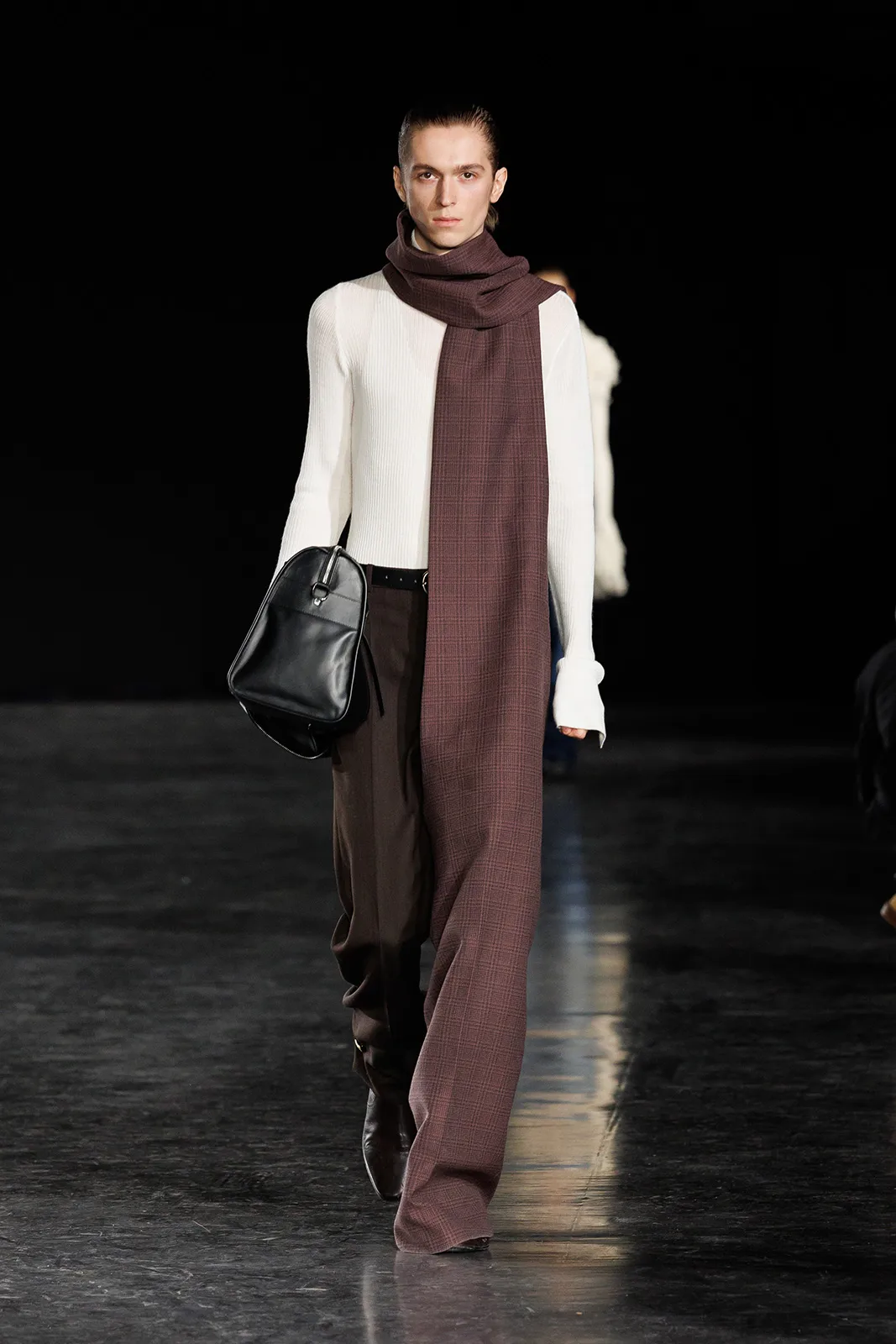 Egonlab_fw25_runway_press_look_026