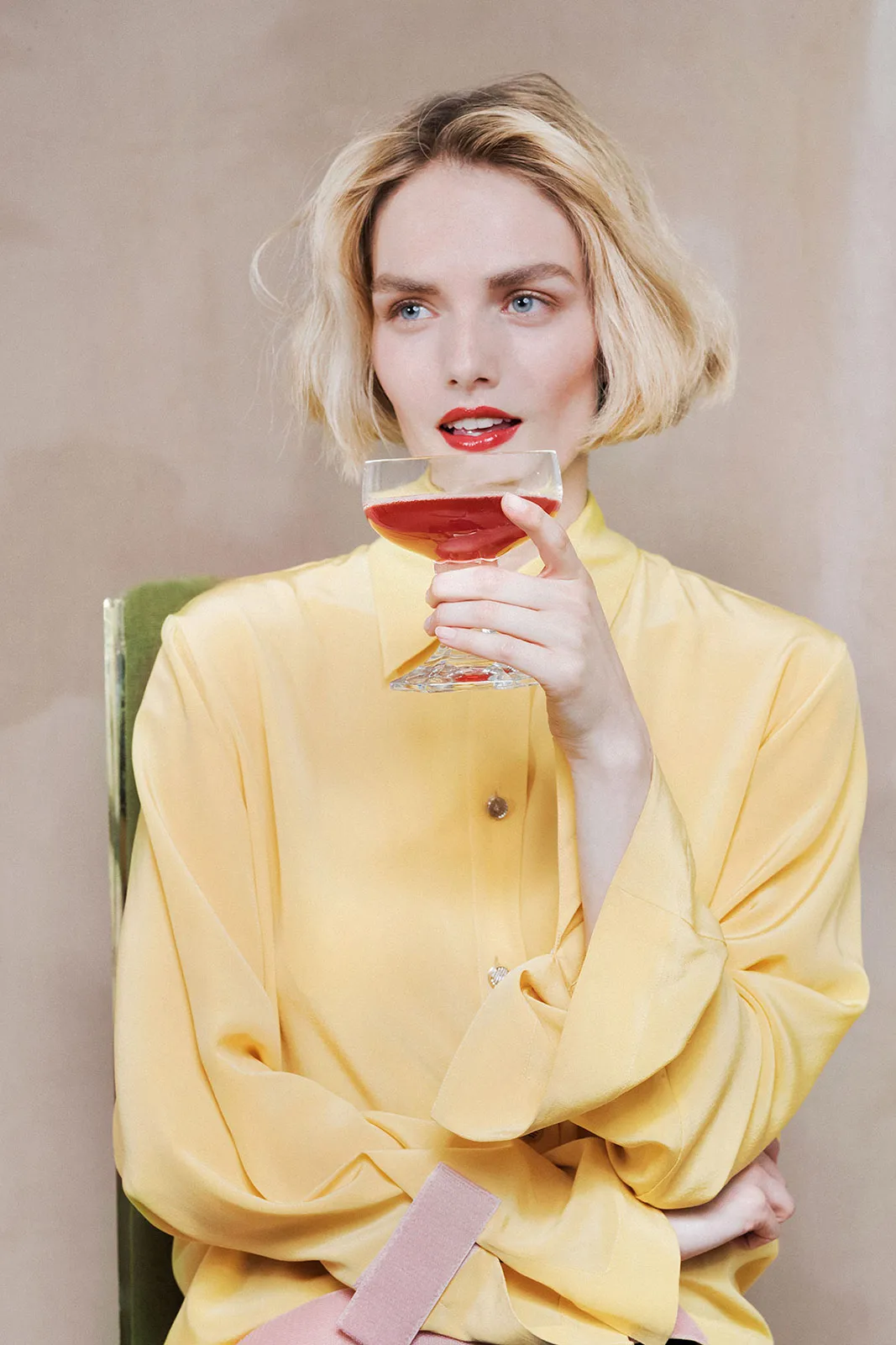 Emma Hartvig Metalmagazine 15