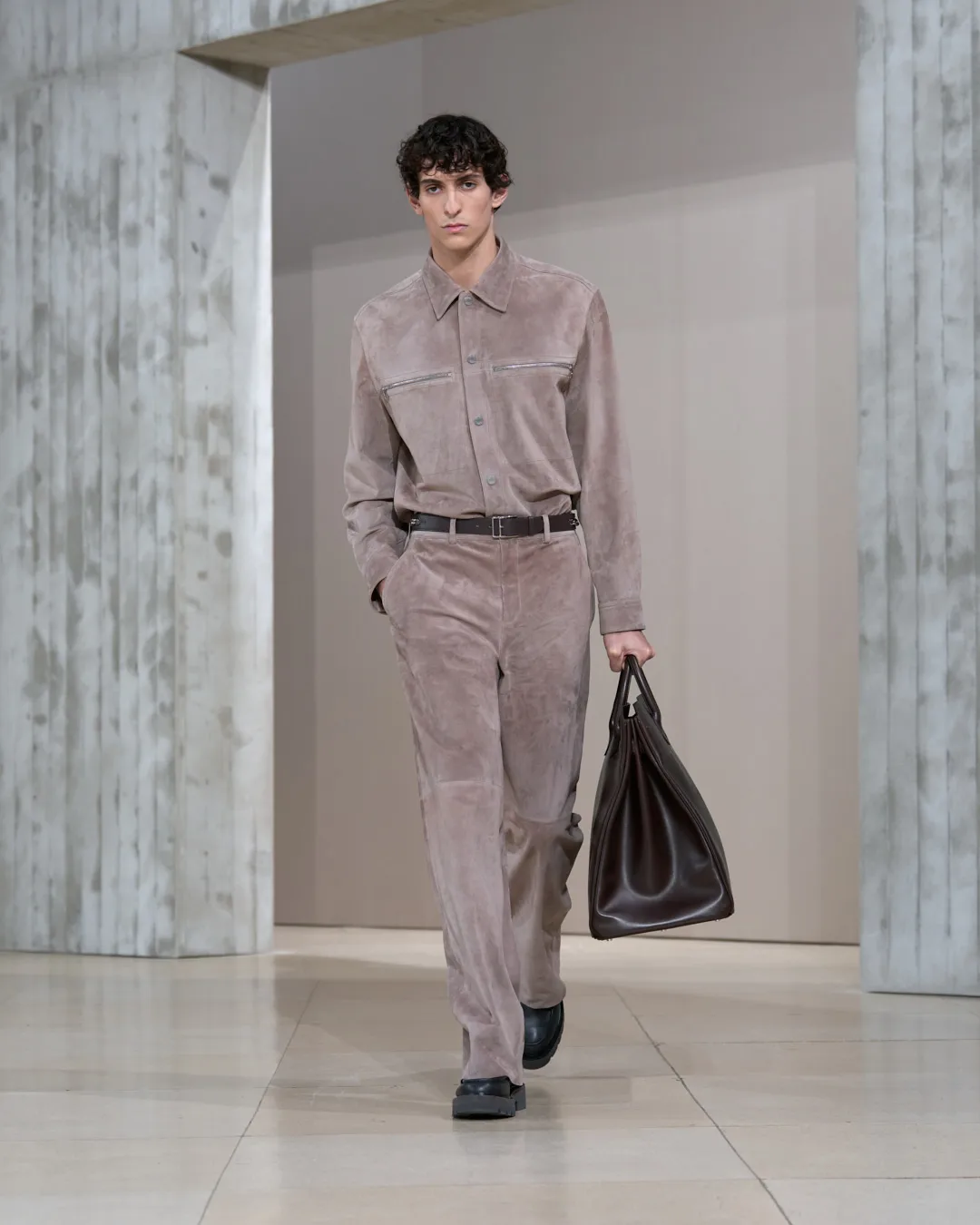 HERMES_MRTW_SHOW_AW25_RUNWAY_FILIPPOFIOR_15.jpg