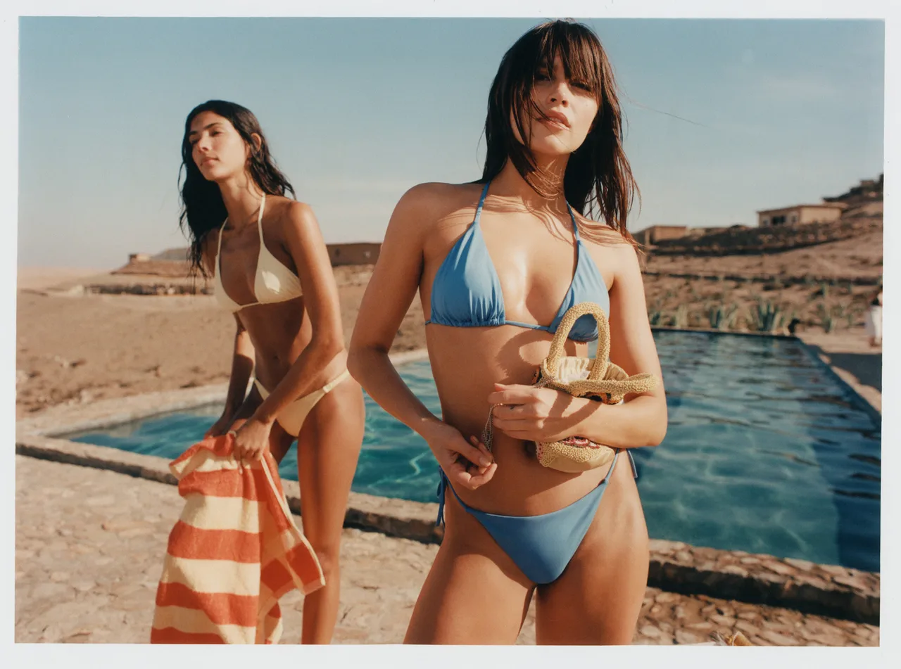 PULL-AND-BEAR-_4