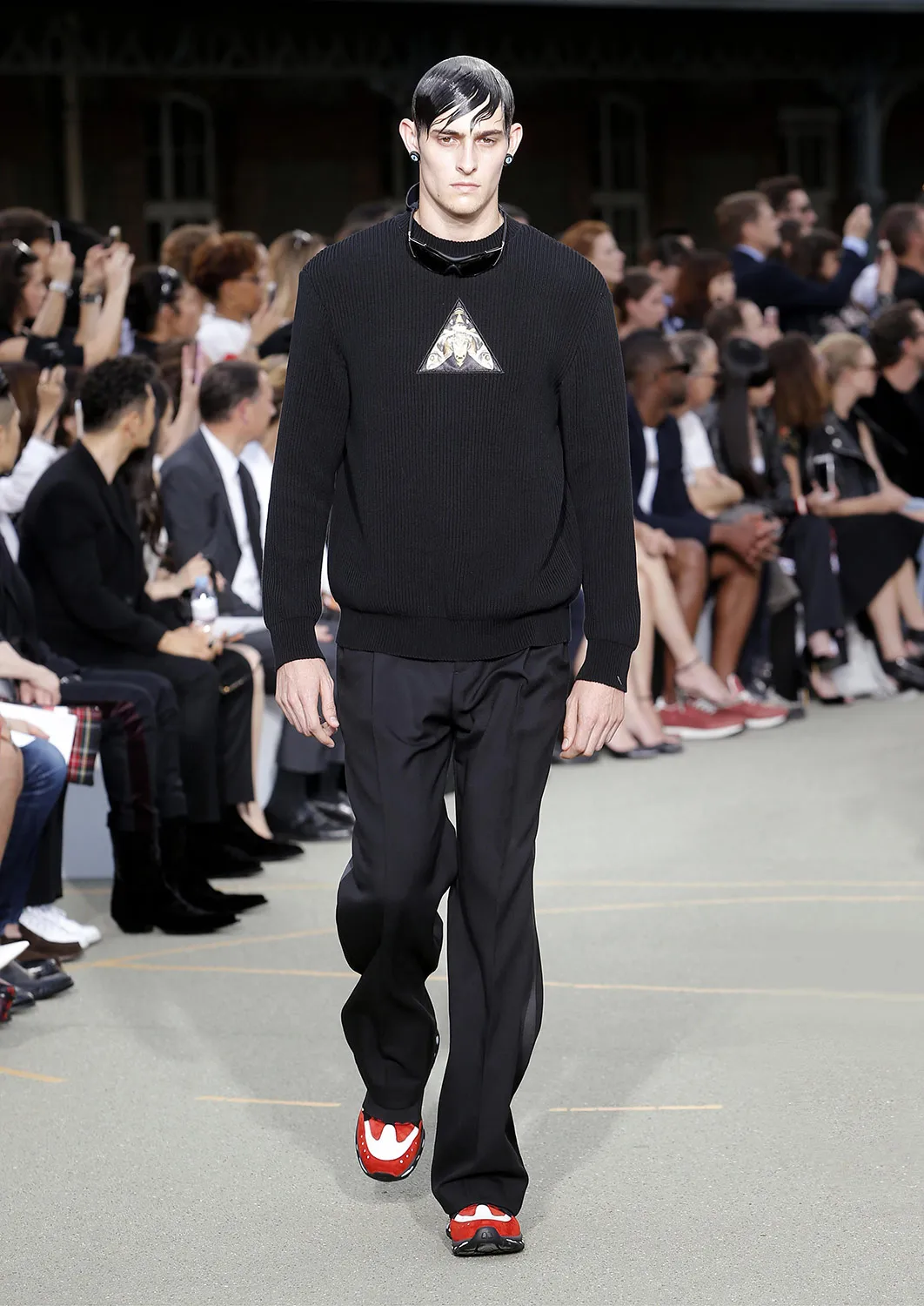 Givenchy S S17 Metalmagazine 3