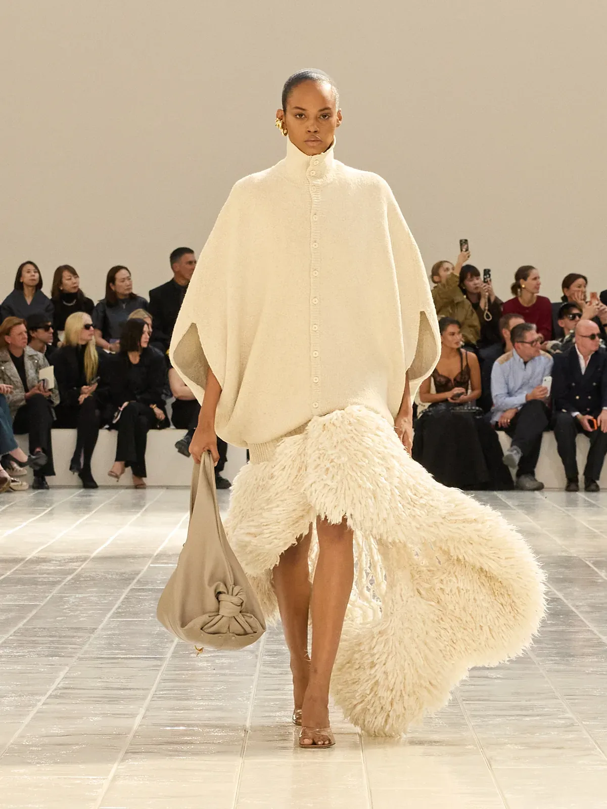 metal-balenciaga-ss27-46