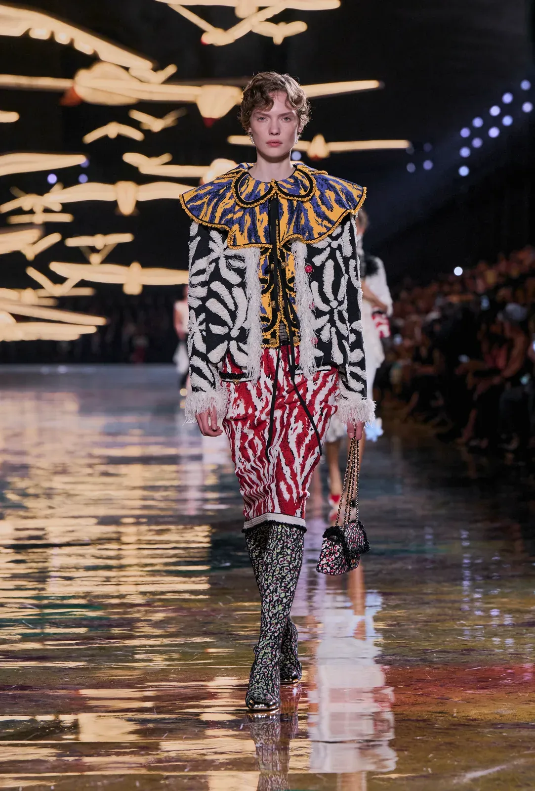 metal-chanel-ss27-17