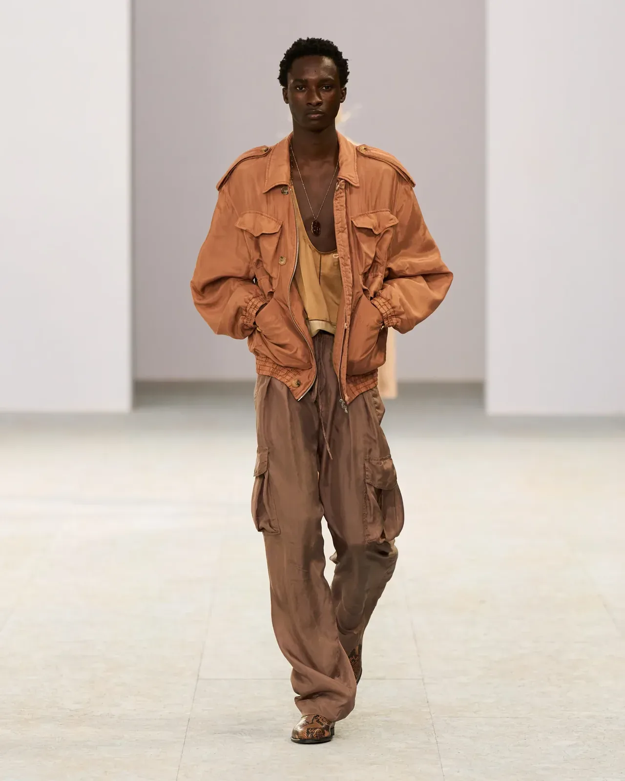 metal-dries-van-noten-s-s-2027-menswear-07