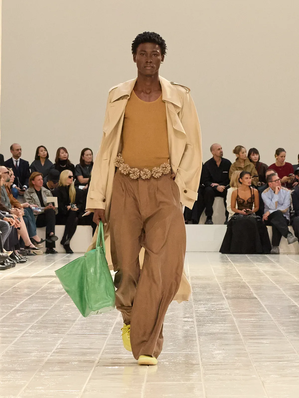 metal-balenciaga-ss27-24