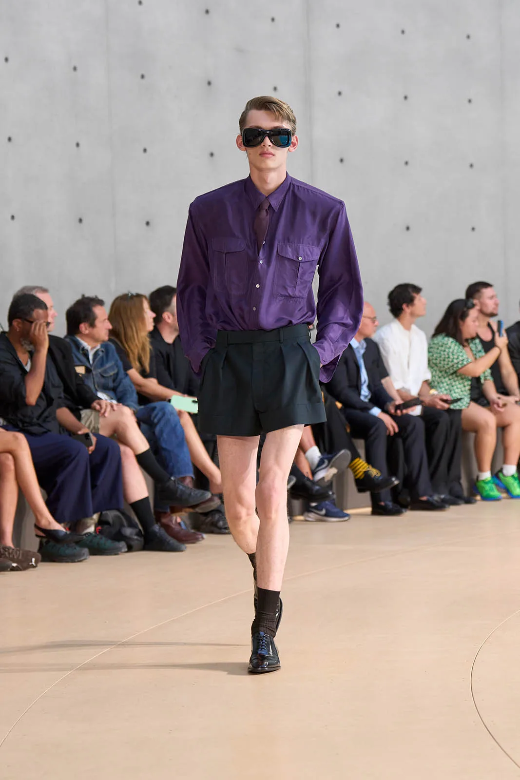 SAINT LAURENT_FASHION_SHOW_MEN_SUMMER26_RUNWAY_3