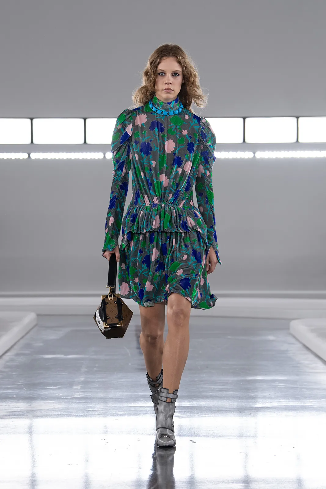 Louis_Vuitton_Women_s_Pre-Fall_2024_9