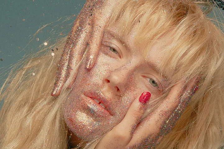Shinny Girl