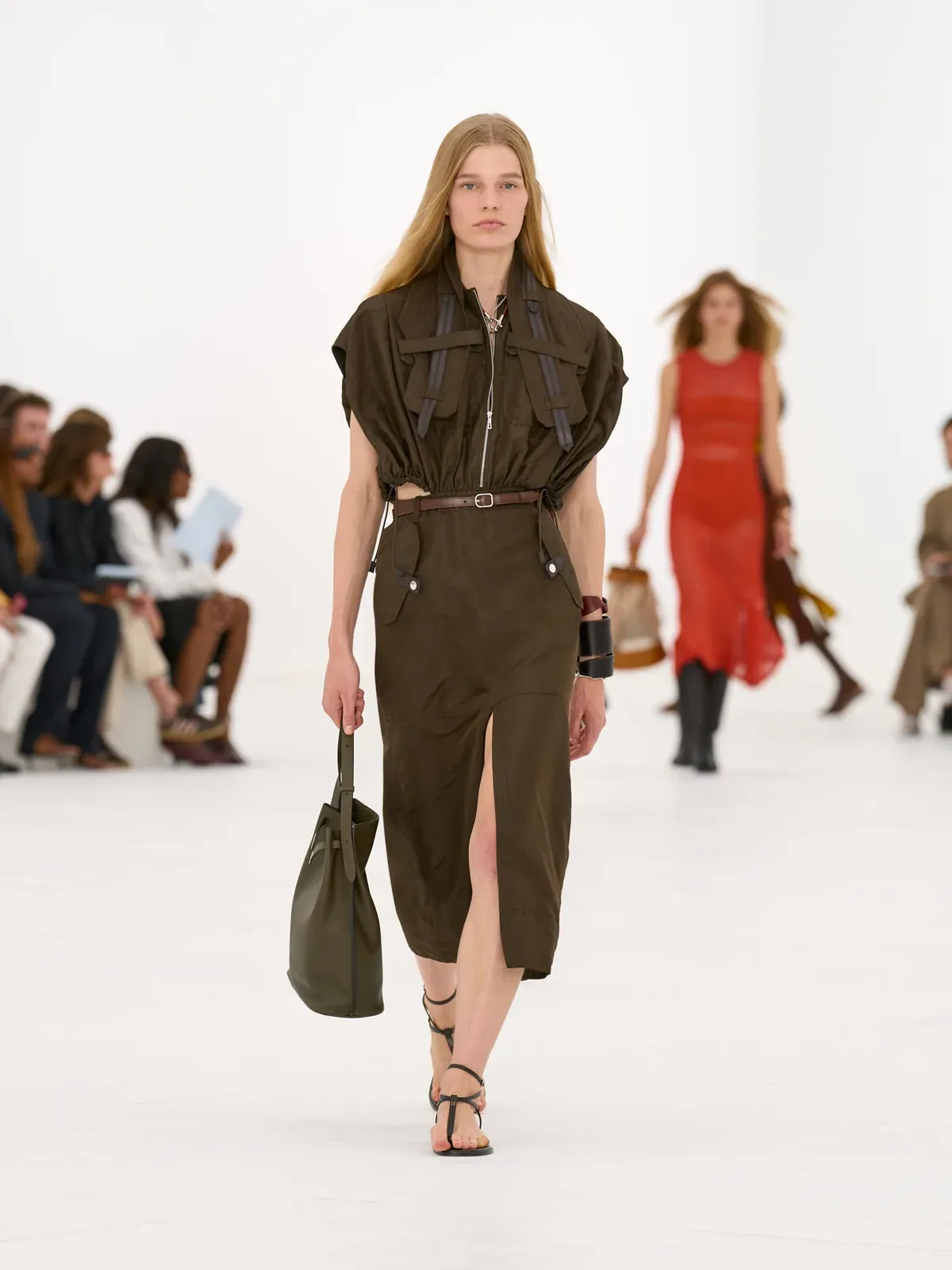 metal-hermes-ss27-34