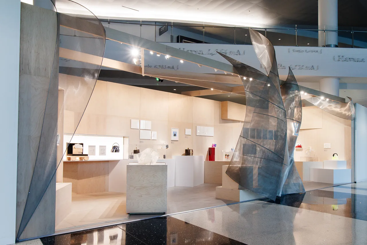Louis Vuitton X Frank Gehry 3