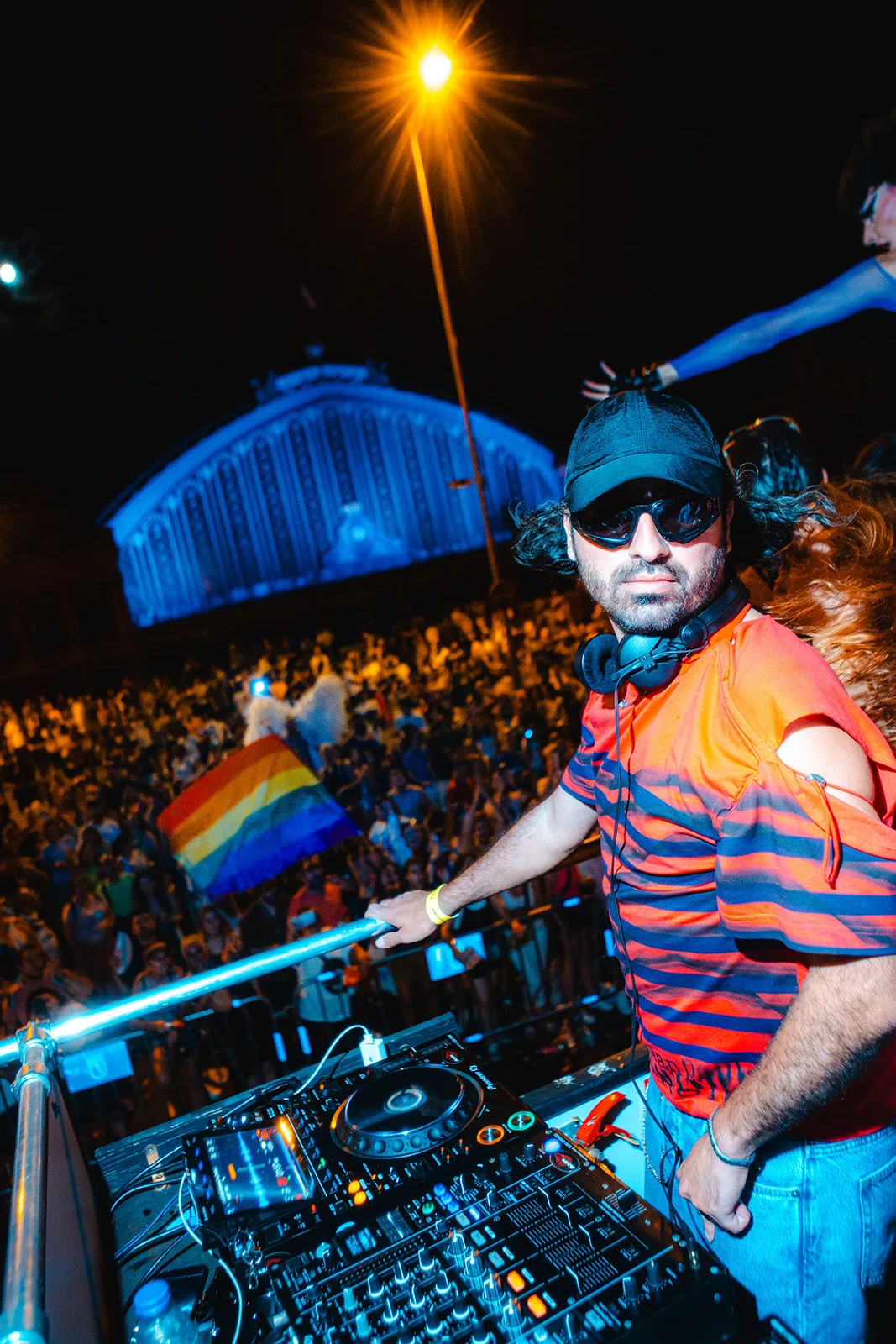Pride Tsh 16