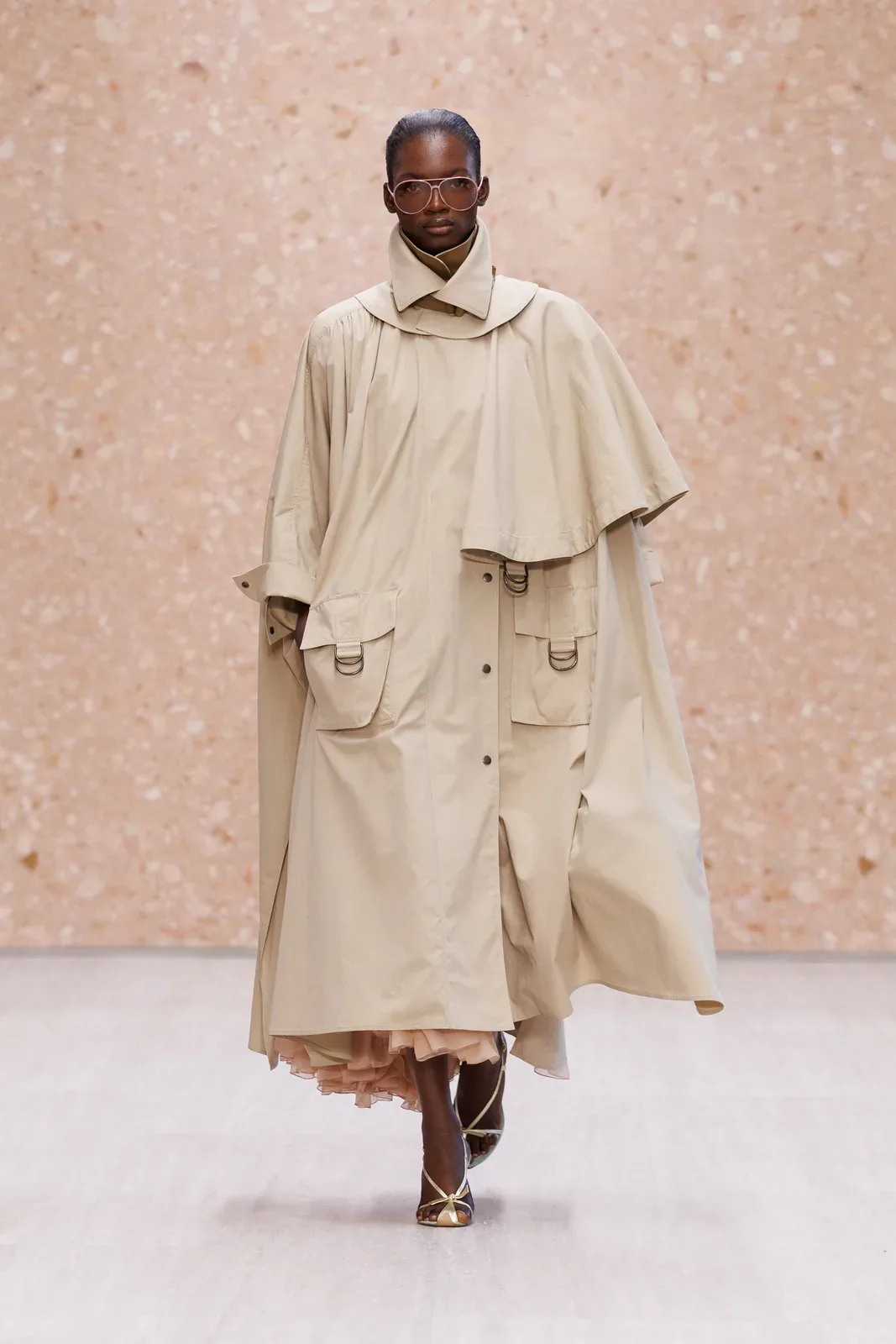 metal-chloe-ss27-21
