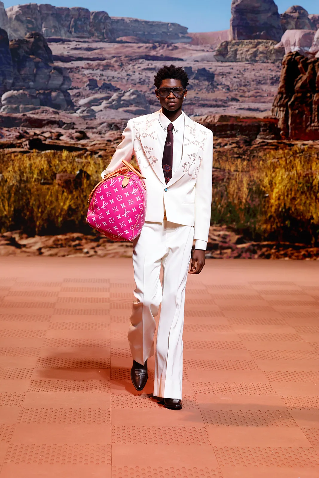 LOUIS_VUITTON_MENS_FALL_WINTER_2024_18