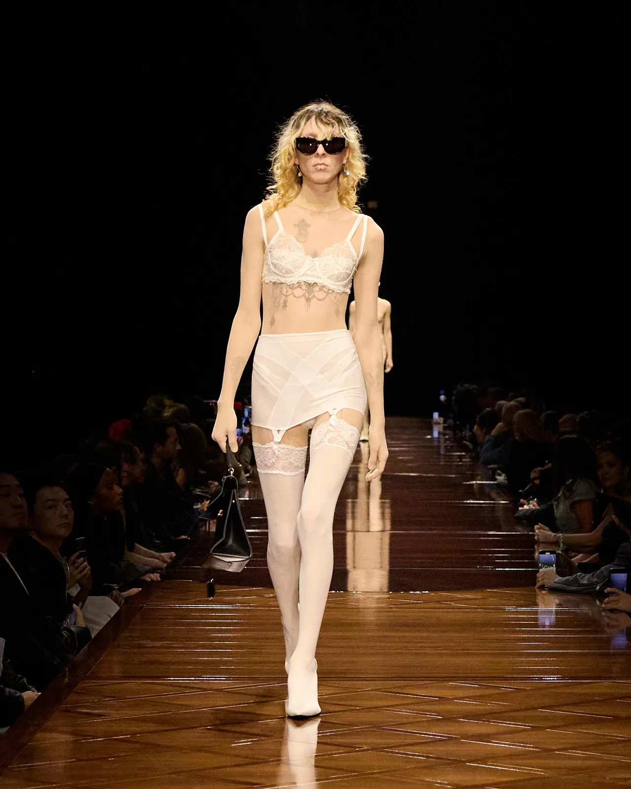 BALENCIAGA-SUMMER-25-LOOK-1_RAIN
